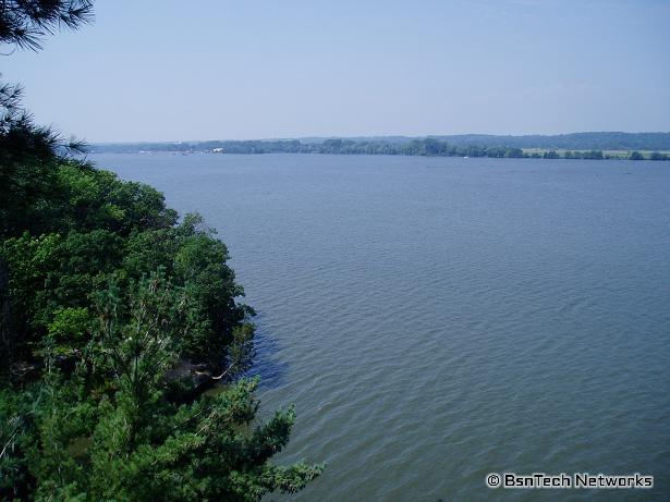 Illinois River at Starved Rock